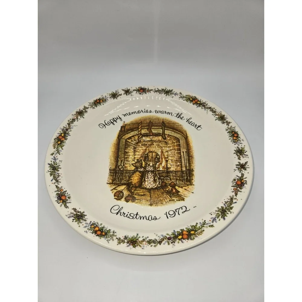 Holly Hobbie Plate Christmas 1972‎ Happy Memories Commemorative Edition 10-1/8